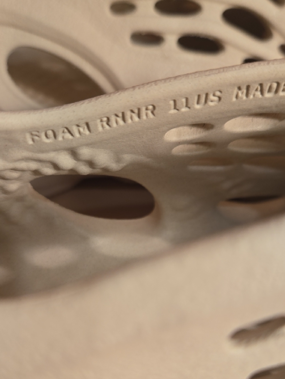 Adidas Cream Slip-On Foam RNNR - Picture 5 of 13